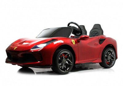 Детский двухместный автомобиль Ferrari  F111FF на резиновых колесах, нагрузка до 100кг, скорость до 10 км/час.